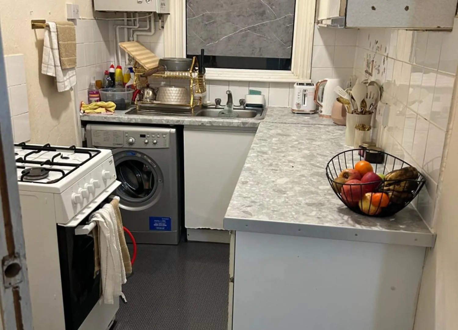 House With Private Garden Apartment London